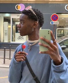 Tapered Fro, Taper Fade Afro, Afro Hair Fade, Fashion For Men Over 40, Black Boy Hairstyles, Tapered Afro, Afro Hairstyles Men, Short Hair For Boys, Afro Fade