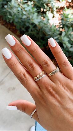 Square Gel Nails, White Gel Nails, Unghie Sfumate, White Acrylic Nails, Simple Acrylic Nails, Cute Gel Nails, White Nail, Acrylic Nails Coffin Short, Short Acrylic Nails Designs