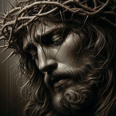 the face of jesus wearing a crown of thorns