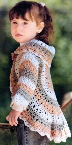 Free pattern: Handmade circular #crochet shrug bolero cardigan hippie vest for girls Crochet Shrug Bolero, شال كروشيه, Gilet Crochet, Crochet Shrug, Haken Baby, Crochet Girls, Crochet Baby Clothes, Crochet Jacket, Crochet Cardigan Pattern