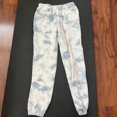 Spiritual Gangster Sweats Tie Dye Blue Xs Never Worn Super Soft Fitted Blue Joggers With Pockets, Blue Casual Sweatpants For Lounging, Casual Blue Pants For Lounging, Light Blue Cotton Sweatpants Relaxed Fit, Light Blue Cotton Relaxed Fit Sweatpants, Light Blue Relaxed Fit Cotton Sweatpants, Blue Fitted Joggers For Loungewear, Blue Fitted Bottoms For Lounging, Fitted Blue Bottoms For Lounging