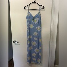 Never Worn, New With Tags Light Blue Maxi Dress, Blue Maxi Dress, Blue Maxi, Maxi Dress Blue, American Eagle Outfitters, American Eagle, Colorful Dresses, Blue White, Color Blue