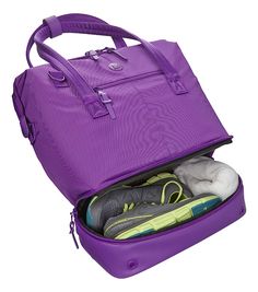 5 Ways She Can Use the Modal Concept Tote. The perfectly designed gym bag for women. #Modal @BestBuy #spon Eco Bags, Discount Nikes, Nike Shoes Cheap, Gym Gear, Nike Free Shoes, Nike Shoes Outlet, Purple Bags, Shoes Outlet, Sport Bag