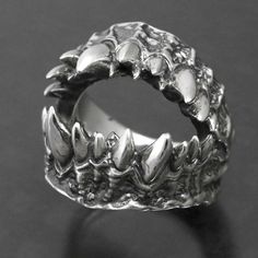 Skull Creature, Fang Teeth, Teeth Ring, Strange Rings, Edgy Jewelry, Teeth Jewelry, Dope Jewelry, 925 Ring, Funky Jewelry