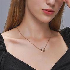 Romantic Simple Small Heart-shaped Necklaces Exquisite Crystal Zircon Pendant Gold Color Clavicle Chain Women's Wedding Jewelry Occasion: party Item Type: NECKLACES Model Number: x562 Style: TRENDY Material: Metal Pendant Size: 1-5cm Metals Type: zinc Alloy Necklace Type: Chains Necklaces update.24.08