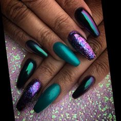 Purple With Green Nails, Jewel Tone Nails Acrylic, Holographic Halloween Nails, Spooky Chrome Nails, Peacock Color Nails, Black Colorful Nails, Dark Colour Nails Designs, Halloween Nails Purple And Black, Purple And Green Nails Acrylic