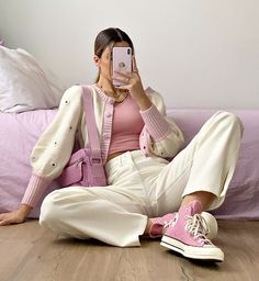 Pink Converse Outfits, Pink Converse Outfit, Trendy Spring Fashion, Converse Outfits, Outfits With Converse, Pink Outfits, Colourful Outfits, Looks Style, Preppy Outfits