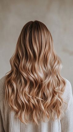 23 Winter Highlights for Blondes: Gorgeous Color Ideas to Warm Up Your Look | LooksNiceOnMe Warm Blonde, Hair Colors