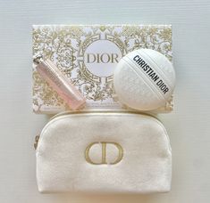 Dior Holiday Beauty Gift Set With Makeup Bag. Dior Makeup Set, Dior Gift Set, Dior Holiday, Beauty Gift Set, Xmas 2022, Cute Makeup Bags, Holiday Beauty, Beauty Companies, Dior Makeup