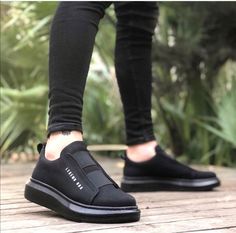 -Comfortable and Lightweight Product -Easy to Clean -Insole Orthopedic -A Colourable Product -Domestic Production -An Everyday Sporty Product -Ideal Product for Walking Sneakers Athletic, Black Color, Athletic Shoes, Men's Shoes, Shoes Sneakers, Bathing Beauties, Walking, Electronic Accessories, Purses And Bags