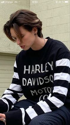 Gay Haircut, Non Binary Hair, Color Hair Styles, Lesbian Hair, Lesbian Haircut, Non Binary Haircuts