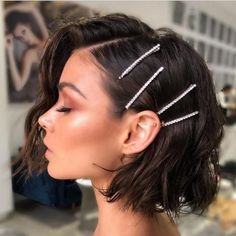 Stunning Crown Hairstyle Ideas for a Royal Look Hairstyle For Prom, Hairstyles Styles, Prom Hairstyles For Short Hair, Perfect Hairstyle, Rhinestone Hair Pin, Wedding Guest Hairstyles, Rhinestone Hair Clip, Trendy Wedding Hairstyles, Peinados Fáciles Para Cabello Corto