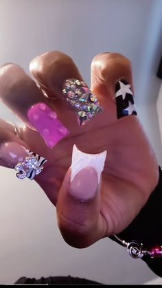 Senior Nails Ideas, Senior Nails, Acrylic Nail Set, Hard Nails, Drip Nails, Colored Acrylic Nails, Girly Acrylic Nails, Dope Nail Designs, Acrylic Nails Coffin Pink