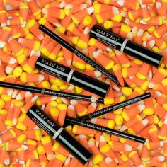 Mary Kay Halloween, Fall Party Themes, Imagenes Mary Kay, Mary Kay Skin Care, Mary Kay Consultant, Halloween Post