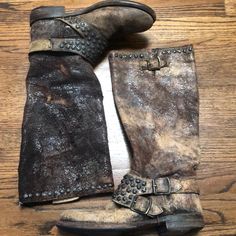 Great Frye Boots With Stud/Rivet Detail. Some Scratches On Left Boot (See Photo). Some Wear On Outside Of Heels. Leather Knee High Boots, Frye Boots, Knee High Leather Boots, Frye Shoes, Distressed Leather, Moto Boots, Knee High Boots, High Boots, Knee High