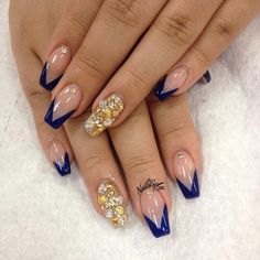 quinceanera ly Navy And Gold Nails Wedding, Navy Blue And Gold Wedding Nails, Navy And Gold Acrylic Nails, Royal Blue And Gold Nail Designs, Navy Blue With Gold Nails, Nude And Navy Nails, Gold And Navy Blue Nails, Navy Blue And Gold Nails Acrylic