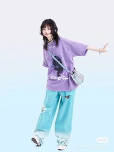 https://pin.it/2UoB5qQu9 Casual Pose Reference, Female Pose, Clothing Reference, Male Models Poses, Concept Clothing, Future Outfit, Kawaii Fashion Outfits