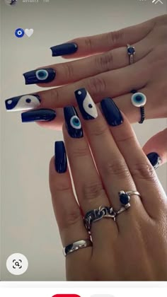 Hippie Nails, Edgy Nails, Grunge Nails, Striped Nails, Pretty Gel Nails, Evil Eyes, Funky Nails