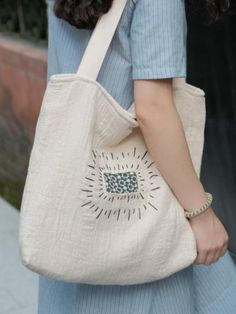 Accessory: No Overview: (1)45% Linen+55% Cotton Fit &Sizing: Non-Stretchable #tote #embroidery #bag #accessories Bags To Make, Embroidered Shoulder Bag, Plaid Tote Bag, Linen Embroidery, Plaid Tote, Bags Online Shopping, Floral Tote Bag, Teacher Bags, Casual Tote Bag