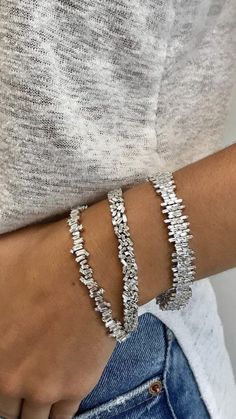 Sky Jewelry, Diamond Bracelet Design, Expensive Jewelry Luxury, Diamond Tennis Bracelet, Classy Jewelry, Expensive Jewelry, Jewelry Lookbook, Gorgeous Jewelry, Dream Jewelry