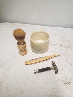 "Shaving kit 1 Good condition Use or display Old Spice shaving mug, brush, razor, and straight razor Strong set brush printed on brush 12\" long 4\" wide 6\" high" Pig Feeder, Small Pigs, Shaving Kit, Old Spice, Lipstick Holder, Straight Razor, Zero Waste, Shaving, Conditioner