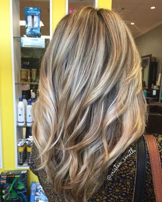 Dimensional pearly blonde Subtle Curls, Dimensional Hair, Hair Color Inspiration, Dimensional Hair Color, Balayage Hair Color, Blonde Highlight, Dimensional Color, Hair Affair, Haircut And Color