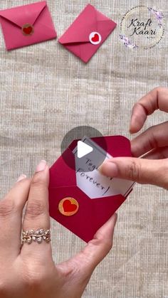 Step By Step Envelope Making, Cute Diy Envelope Ideas, How To Make Origami Envelopes, Letter Folding Old Fashioned, Mini Envelope Tutorial, Mini Origami Envelope, How To Make An Envelope For A Gift Card, How To Fold A Small Envelope, Small Paper Envelope Diy