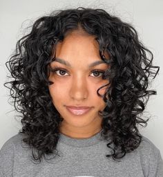 Voluminous Middle-Part Hairstyle for Thin Curly Hair Curly Hair On Oval Face, Fine Low Density Curly Haircut, Haircuts For Low Density Curly Hair, Kitty Cut Curly Hair, Curly Hair Parted In The Middle, Curly Hairstyles For Thinner Hair, Curly Thinning Hair Styles, Fine Hair Short Cuts, Fine Curly Haircut