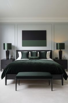 30 Trendy Black and Dark Green Bedroom Ideas for Modern Living Dark Green Bedroom White Walls, Green Black Bedroom Ideas, Dark Green And Blue Bedroom, Green And Black Bedroom Ideas, Black And Dark Green Bedroom, Green And Black Bedroom, Blue And Green Bedroom, Dark Green Bedroom Ideas