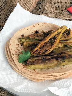 there is a tortilla with asparagus on it