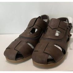 Brand New Kid's Brown Billy Sandals. Classic Look Great For Warm Weather. Manmade Faux Leather Material For Durability And Rubber Outsole With Great Traction. Casual Sandals With Zipper Closure And Round Toe, Casual Sandals With Zipper Closure, Casual Round Toe Sandals With Zipper Closure, Casual Sandals With Zipper Closure For Spring, Leather Sandals With Zipper Closure And Round Toe, Casual Leather Sandals With Zipper Closure, Billy Shoes, Billy Brown, Boys Flip Flops