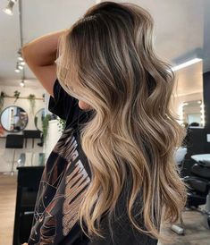 Fall Fashion Outfits 2023, Dimensional Bronde, Hair Education, Summer Blonde Hair, Bronde Hair, Brown Hair Inspo, Brunette Hair With Highlights, Brunette Balayage Hair, Brown Hair Balayage