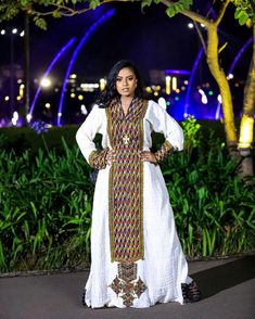 Intricate Habesha Dress Ethiopian Dresses, Habesha Dress, Ethiopian Traditional Dress, Habesha Kemis, Group Outfits, Traditional Dress, Wedding Dresses Simple, British Indian, Turks And Caicos Islands