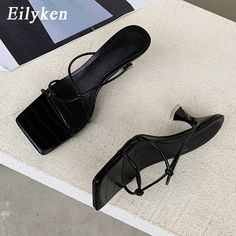 SPECIFICATIONSwomens summer flip flops: womens summer shoes 2022womens sandals 2022: Womens Slipperswomen shoes 2022 fashion: mules femme talonwomen flip flops slipper: women slippers Low heelsmules womens 2022: mules 2022 for womenWomens summer flip-flops: shoes for women 2022With Platforms: YesUpper Material: PUStyle: LEISUREShoes Type: SlidesSeason: SummerPlatform Height: 0-3cmPattern Type: SolidOutsole Material: RubberOrigin: CN(Origin)Model Number: V27-Lining Material: PUItem Type: Slippers Gold Slippers, Women Slippers Fashion, Green Bras, Summer Heels, Open Toe High Heels, Summer Flip Flops, Womens Summer Shoes, Pu Heels, Gold Shoes