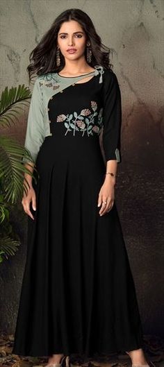 Black and Grey color Kurti in Rayon fabric with Embroidered, Resham, Thread work Fitted Black Kurta With Floral Embroidery, Elegant Black Kurta With Printed Motifs, Black Embroidery Kurti, Color Kurti, Casual Kurti, Resham Work, Thread Work, Casual Black, Rayon Fabric