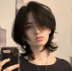 Short Hair Tomboy, Short Grunge Hair, Hair Inspiration Short, Wolf Cut, Shot Hair Styles, Hair Stylies, Haircuts Straight Hair, Hair Stylist Life, Mullet Hairstyle