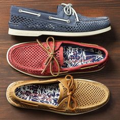 Mocassin Shoes, Boat Shoes Fashion, Driving Shoes Men, Trendy Shoes Sneakers, Leather Boat Shoes, Best Shoes For Men, Boat Shoe, Perforated Leather, Driving Shoes