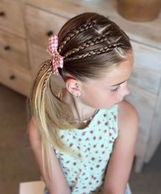 Easy Hairstyles For School Pictures, Hair Styles For Adults, Baby Hair Styles, Creative Natural Hairstyles, Soccer Hair