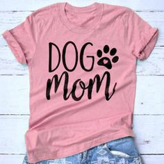 Dog Mom T-Shirt Dog Mom Shirt Cricut, Confidence Kids, Funny Dog Shirts, Smart Parenting, Mom Tshirt, Dog Mom Shirt, Dog Lover Shirt, Vinyl Shirts, Dog Shirt