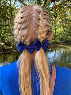 Royal Blue pigtail hair bow.  Super cute on and 2"wide.  You choose the clip option. Please check my other listings.  Every additional hair bow ships for free.  You only pay one shipping no matter how many you purchase.  Free shipping over $35.00 purchase.   https://www.etsy.com/shop/stephsbowdesigns?ref=simple-shop-header-name&listing_id=693014669    New Hand Made Condition. Only quality Ribbon Used.  I heat seal "ALL" the ends to prevent fraying.  I pay attention to every little detail, you won't be disappointed!  **Smoke Free Home**  I'm happy to do Custom Orders, please contact me  if you need a special Hair Bow, Headband, Clippie or Flower Bow. Blue Pigtails, Pigtails Hair, Royal Blue Hair, Blue Hair Bow, Pigtail Hair Bows, Blue Hair Bows, Bow Hairstyle, Pigtail Hairstyles, Two Braids