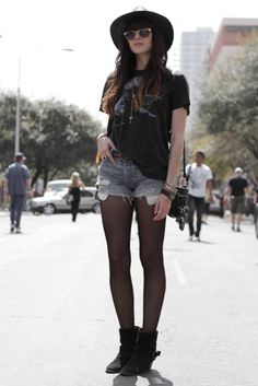 Shorts With Tights Summer, Denim Shorts Tights Outfit, Shorts And Tights Outfit Summer, Shorts With Tights Outfit Summer, Denim Shorts And Tights, Denim Shorts With Tights, Jean Shorts With Tights, Sxsw Fashion, Wardrobe Consultant