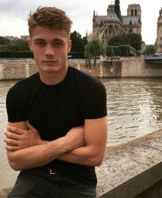 Steven Chevrin, Blonde Man, Young Men Haircuts, Mens Haircuts Short Hair, Mens Hairstyles Thick Hair, Mens Haircuts Fade, Corte De Cabelo Masculino