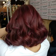 Mahogany Hair, Brown Hairstyles, Hair Color Burgundy, Dark Red Hair, Mahogany Brown, Hair Color Auburn