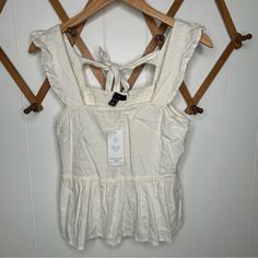 Nwt New Look Linen Blend Ivory Tank Size 6 Ruffle Sleeve See Pics For Best Description Questions? Leave A Comment Below! Chic Ecru Tops For Spring, Summer Cotton Off White Blouse, Summer Off-white Cotton Blouse, Summer Cotton Blouse In Off White, Summer Off White Cotton Blouse, Off White Cotton Blouse For Day Out, Off White Cotton Top For Vacation, New Look Tops, Cream White