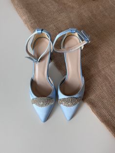 PALE BLUE BLOCK HEEL Tips --If you are not sure about your size, you can contact us to find the right size for you. We will assist you. --If you need your product to reach you faster than usual, you can contact us. We will assist you. --Depending on the request of our customers, we can produce shoes and make customizations on our shoes. -Thousands of years of tradition of handmade shoes have produced these impressive shoes. -Our masters produced these shoes with great effort and delicacy. -We us Blue Block Heels, Bridal Shoes Low Heel, Shoes Bride, Heels Blue, Blue Wedding Shoes, Blue Block, Star Shoes, Womens Wedding Shoes, Satin Color