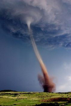 Tornado Wild Weather, Natural Phenomena, Recycled Crafts, Science And Nature, Tornado, Natural Disasters