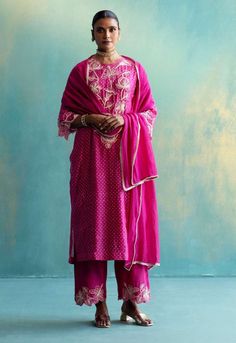 Shivani Bhargava-Pink Chanderi Kurta Set-INDIASPOPUP.COM Bandhani Suit, Easy Clothing, Pink Kurta, Suits Design, Beaded Neckline, Kurta With Pants, Silk Pants, Kurta Set, Pink Polka Dots