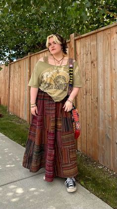 Cottagecore Alt Fashion, Mushroom Foraging Outfit, Boho Outfit Ideas Winter, Layered Cottagecore Outfit, Earthbound Outfits Style, Plus Size Hippie Clothes, Plus Size Hippy Fashion, Earthbound Aesthetic Outfits