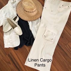 Linen pants 100% linen  Timeless quiet luxury vintage cargo pants Classic old money Coastal Cowboy Capsule Wadrobe Staple. Pair these linen pants with a linen t shirt and jacket  for simple elegant style.. for a more casual look wear these pants with a flowy peasant top or oversized linen blouse.  size 14 Front side pockets, back pockets, cargo pockets  Excellent condition    These pants are part of a large collection of linen and wool from an estate. Many items are new with or without tags. Thi Old Money Coastal, Coastal Cowboy, Linen T Shirt, Vintage Cargo Pants, Pants Skirts, Linen Tshirts, Quiet Luxury, Linen Blouse, Peasant Top