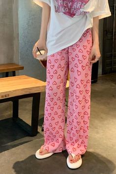 Cute Heart Pattern Casual Pink Pants – Nada Outfit Land Cute Heart Pattern, Summer Office Wear, Printed Pants Style, Pastel Goth Fashion, Summer Office, Baby Tees Y2k, Y2k Baby Tee, Leg Work, Cute Heart